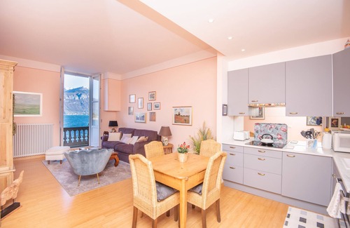 Menaggio Apartment | Stunning Views, Perfect Location, Walk To All Facilities