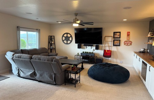 Draper Apartment | Stunning Views Suite