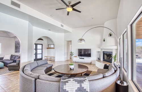 Tortolita House | Stunning Views with POOL in Oro Valley!