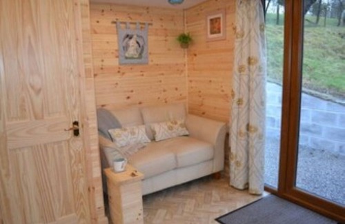Horton in Ribblesdale Cabin | Stunning views Yorkshire Dales 3 Peaks | 10miles from Settle | The Warren Lodge
