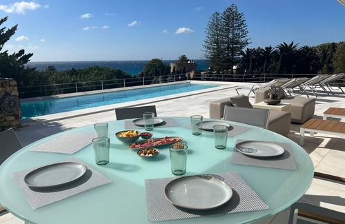 Atlanterra Villa | Stunning Villa 4 minutes from the beach - Renovated in 2023 | 9 PAX