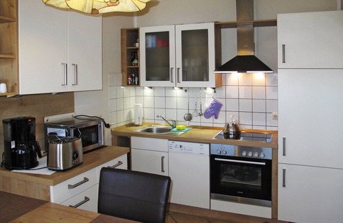 Grosefehn House | Stunning villa for 4 guests with WIFI, TV, terrace and parking
