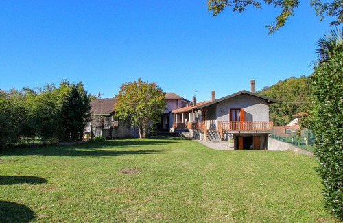 Castello House | Stunning villa for 4 guests with WIFI, TV, pets allowed and parking