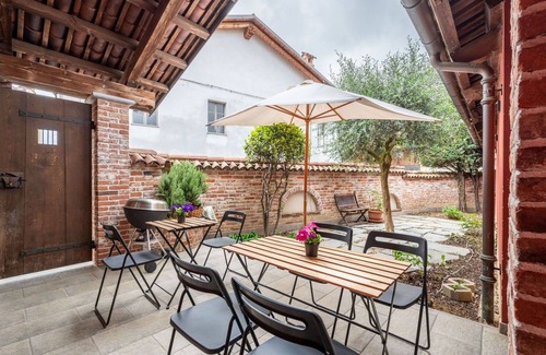 Narzole House | Stunning villa for 12 people with pool, A/C, WIFI, TV, terrace and pets allowed