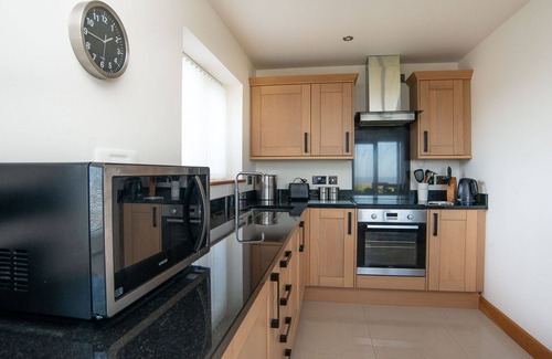 Llanasa House | Stunning villa for 4 guests with WIFI and TV
