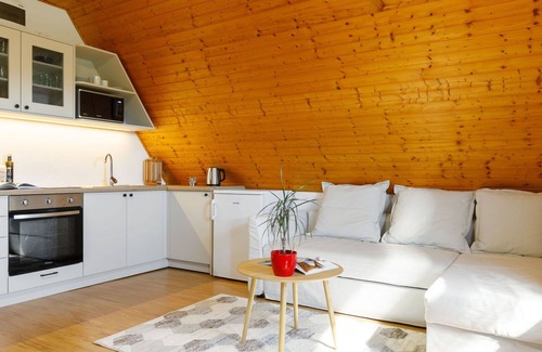 Badacsonytomaj House | Stunning villa for 4 people with A/C, WIFI, TV, balcony and parking