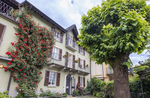Verbania House | Stunning villa for 4 people with WIFI, TV, patio and pets allowed