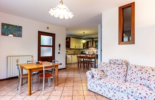 Arizzano House | Stunning villa for 5 people with WIFI, TV and balcony