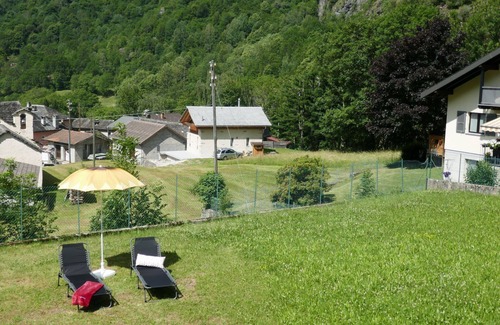 Blenio House | Stunning villa for 5 people with WIFI, TV, terrace, pets allowed and panoramic view
