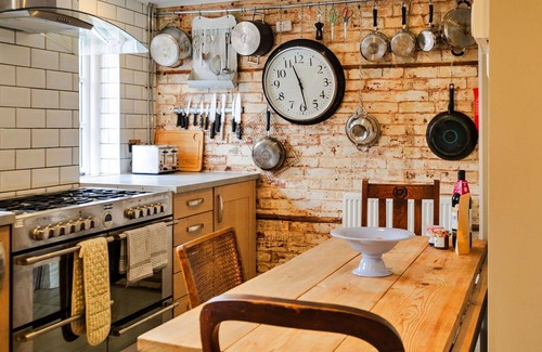 Minehead House | Stunning villa for 6 guests with WIFI