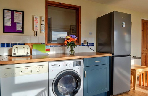 Sennen House | Stunning villa for 6 guests with WIFI and pets allowed