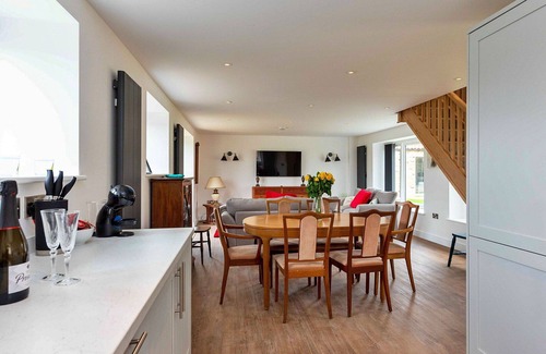 Thurlby House | Stunning villa for 6 people with WIFI and pets allowed