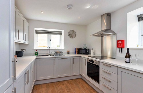 Thurlby House | Stunning villa for 6 people with WIFI and pets allowed