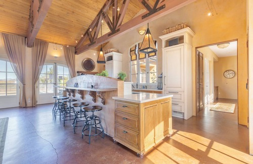 Santa Rosa House | Stunning Villa in the Heart of Sonoma County