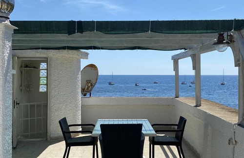 Roman Coast Villa | Stunning villa for 4 guests with A/C, WIFI, TV, patio and panoramic view, close to Civitavecchia
