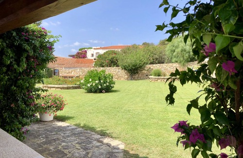 Baja Sardinia House | Stunning villa just steps from the beach