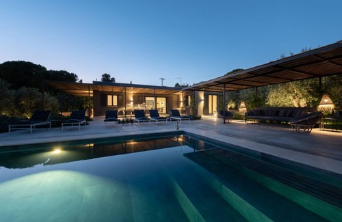 Avola Villa | Stunning villa with pool and sea view near Noto