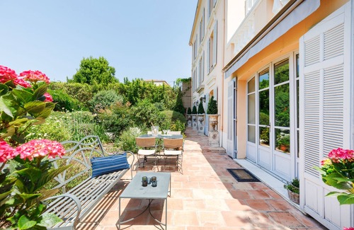 Juan-les-Pins Villa | Stunning villa with private pool at walking distance from beach Juan les Pins