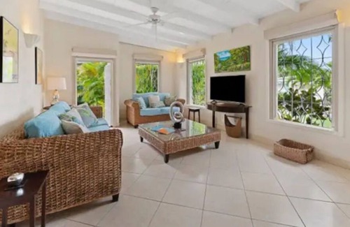 Halcyon Heights Villa | Stunning villa with saltwater pool & scenic porch