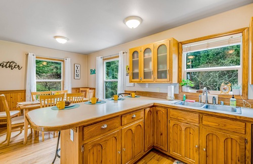 Camano Island House | Stunning waterfront getaway with firepit, woodstove, & scenic deck