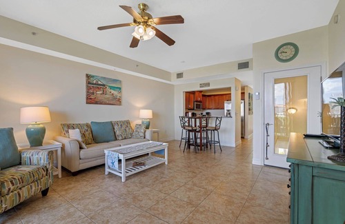 Ruskin House | Stunning waterfront boating and beach PARADISE!