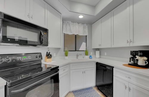 Fox Crossing Condo | Stunning Waterview Condo in the heart of Chandler, Az! 30 Night Min.