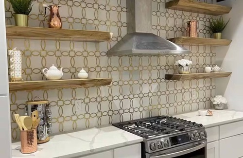 Northwest Philadelphia House | Stunningly Designed Residential with 2 Fireplaces