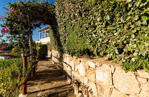 Porto Taverna Apartment | Stupenda Vista Vicino Alla Spiaggia e a 4 km. da un Campo da Golf