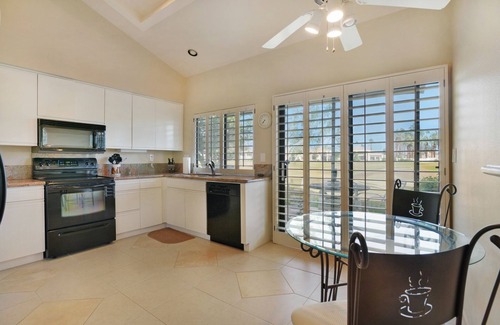 La Quinta Condo | STVR # 067124 Beautiful Condo On The PGA West Golf Course!