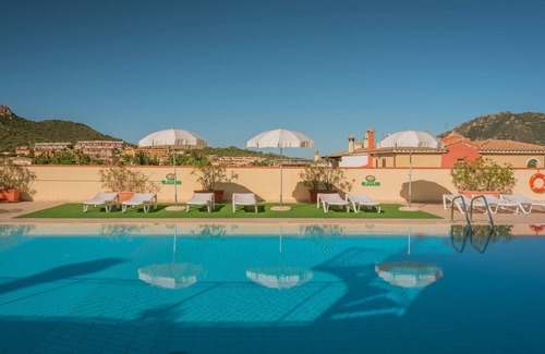 Villasimius Apartment | Stylish Residence Le Fontane 1 BedrApt B4 sleeps 4