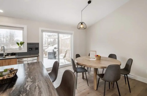 Dieppe House | Style and Space: Private Executive Home in Dieppe /Moncton