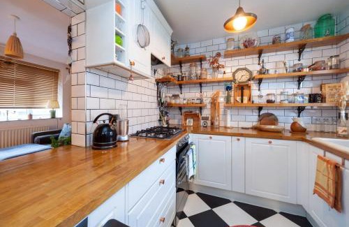Homerton Apartment | Stylish 1 Bedroom Apartment in Hackney