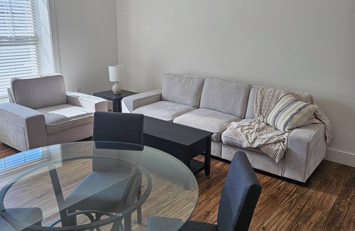 Elizabethtown Apartment | Stylish 1-Bedroom Apartment with New Furnishings Near Etown College
