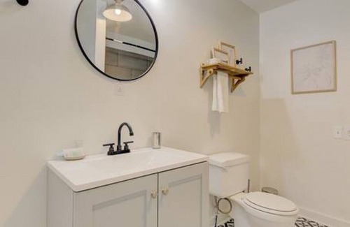 Earlewood Condo | Stylish 1 BR Apt | Mins to ZOO, USC & Ft Jackson