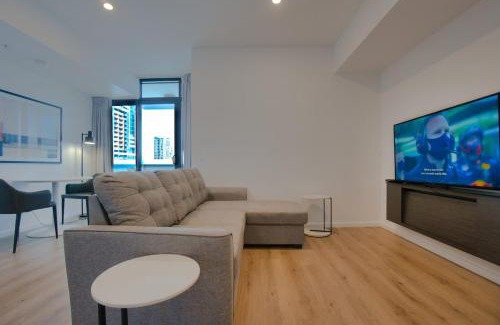 Adelaide Central Business District Apartment | Stylish 1 BR CBD Apt-Pool-Gym-Sauna-Steam Room