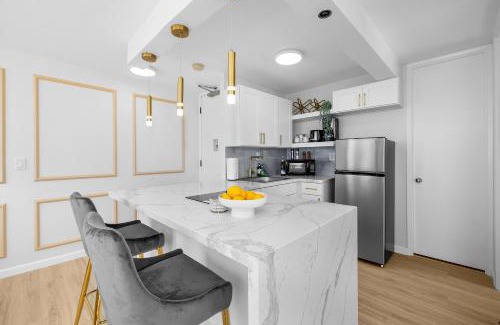 Waikiki Apartment | Stylish 1-BR Condo with Breathtaking Ocean Views