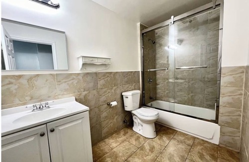 Chinatown Apartment | Stylish 1Bd Apt next to Convention Center