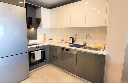 Beylikduzu Apartment | Stylish 1Bedroom Apt w/sea view/gym/pool (VI-150)