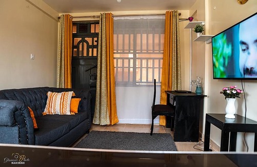 Kisumu Apartment | STYLISH 1BR APARTMENT IN KISUMU: FAST WI-FI, NETFLIX, SECURE PARKING