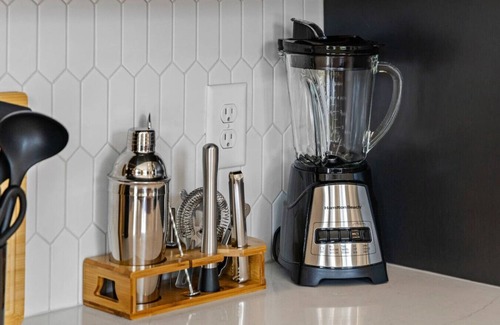 Talbot's Corner Apartment | Stylish 1BR Apt – Perfect for Game Night, Sleeps 6