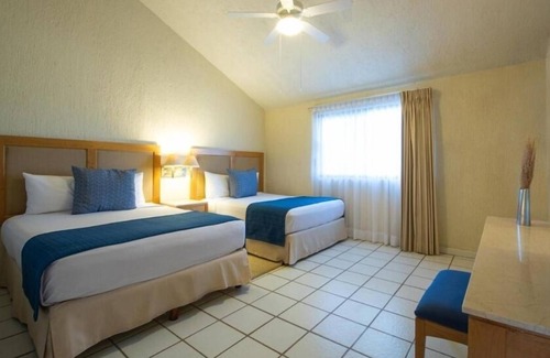 Campo de Golf Fonatur House | Stylish 1BR Junior Suite Near Las Palmas Park