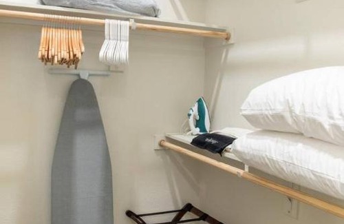 Stoneridge Place Apartment | Stylish 1BR near Barton Creek #2534 by WanderJaunt