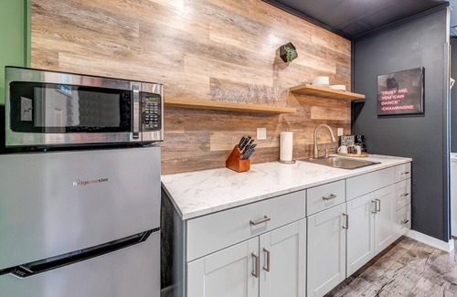 Inlet Beach Heights House | Stylish 1br on 30A. Walk to beach, fenced yard