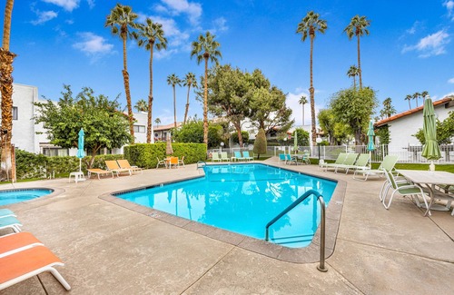Canyon Corridor Condo | Stylish 2/2 Ground Level Condo in South Palm Springs