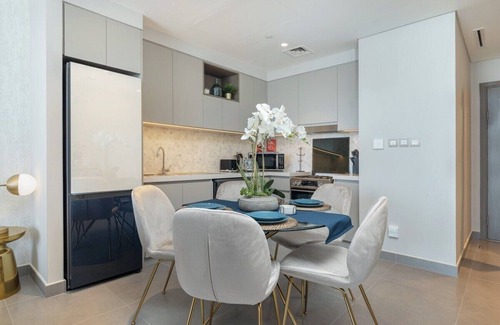 Dubai Apartment | Stylish 2-Bed Oasis with Pool in Peaceful Creek Harbour