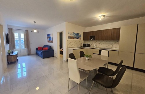 Sliema Apartment | Stylish 2-Bedroom Apartment at Sliema Ferry Tignes