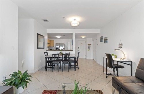 Coral Way Condo | Stylish 2-Bedroom Apt, Free Parking, Walkable