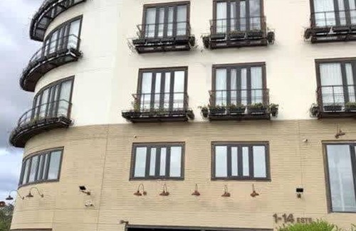 La Candelaria Apartment | Stylish 2 Masters w Patio View