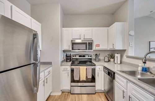 Clearfield Apartment | Stylish 2BR Apt with Twin over King Bunk, Pool, and Fitness Center, Close to Hill AFB