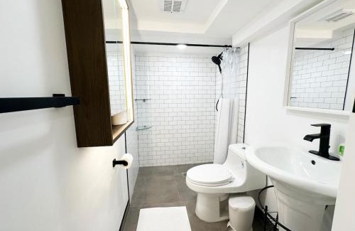 North Ironbound Apartment | Stylish 2BR - EWR, Stadium & NYC